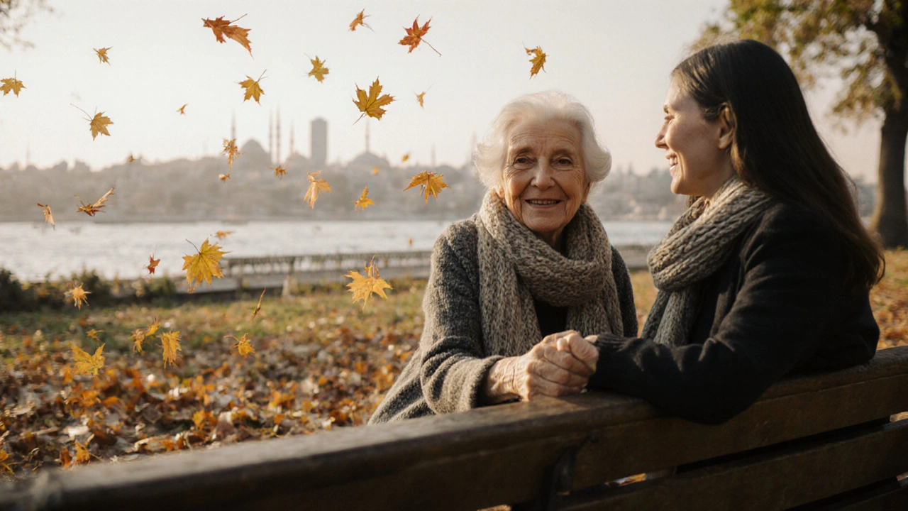 Yaşlı bir kadın ve genç bir kadın, İstanbul&#039;da bir parkta kışın yaprakları arasında sakin bir an geçiriyor.